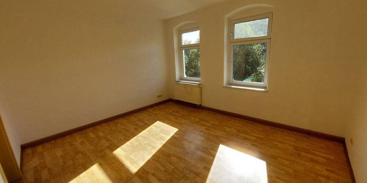 Etagenwohnung Roßwein - 3 Zimmer, 71 m&sup2;, 375&euro; | Angebot:26686390