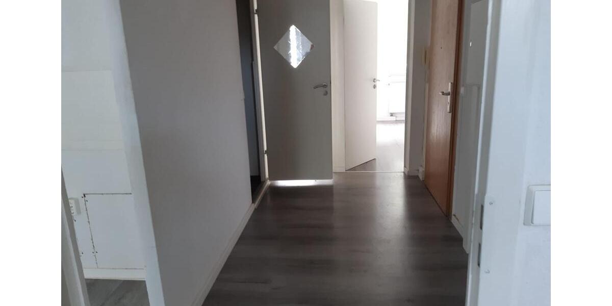 Etagenwohnung Suhl - 3 Zimmer, 56 m&sup2;, 307&euro; | Angebot:25918721