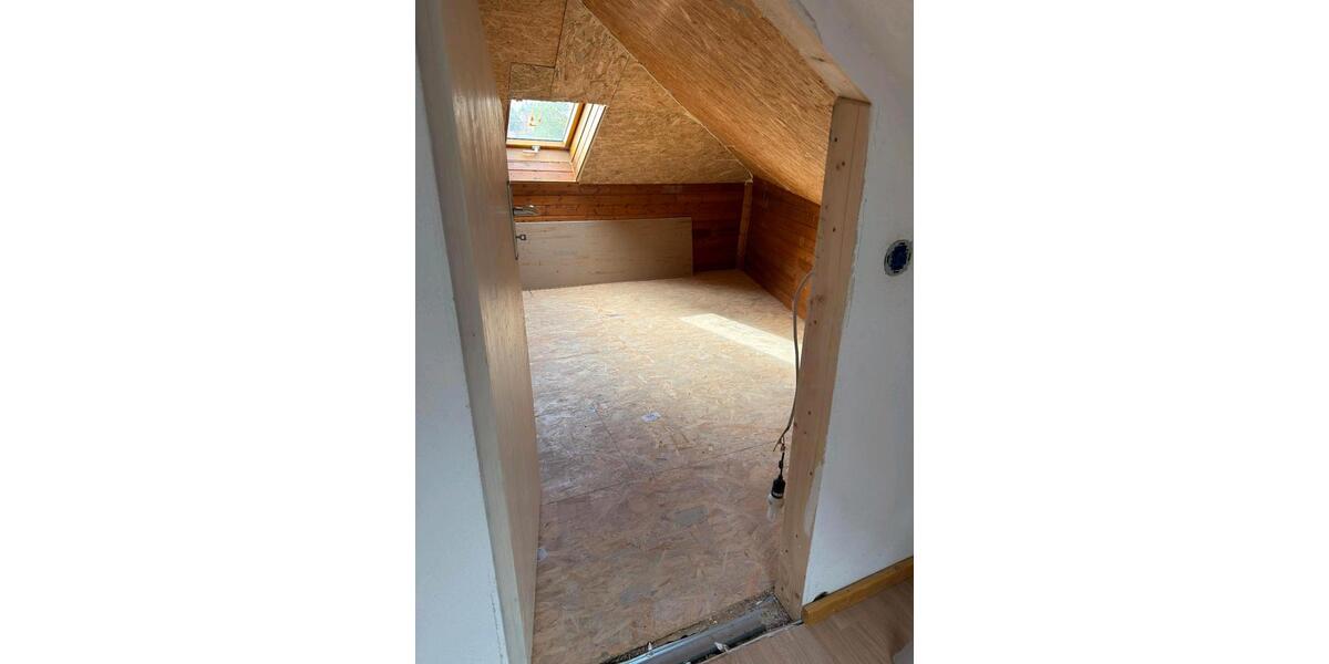 Dachgeschoßwohnung Bebra - 3.5 Zimmer, 69 m&sup2;, 650&euro; | Angebot:26584928