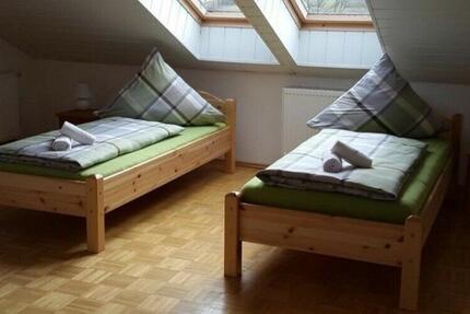 Wohnen auf Zeit Teisnach - 1 Zimmer, 15 m&sup2;, 300&euro; | Angebot:26215449