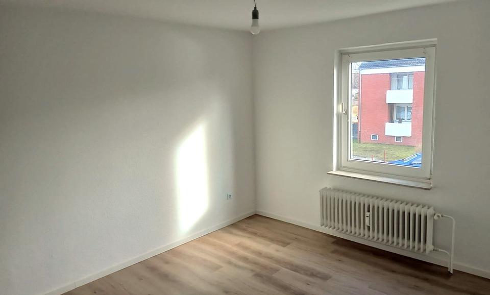 Etagenwohnung Hage - 2 Zimmer, 38 m&sup2;, 425&euro; | Angebot:25804860