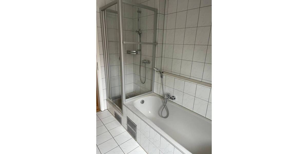 Etagenwohnung Erlangen Alterlangen - 2 Zimmer, 74 m&sup2;, 1.100&euro; | Angebot:26377668