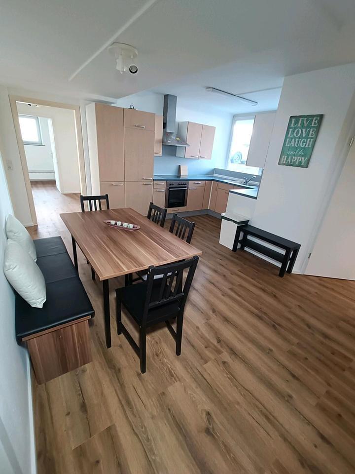 Frisch renoviertes & voll möbliertes WG Zimmer in Top Lage