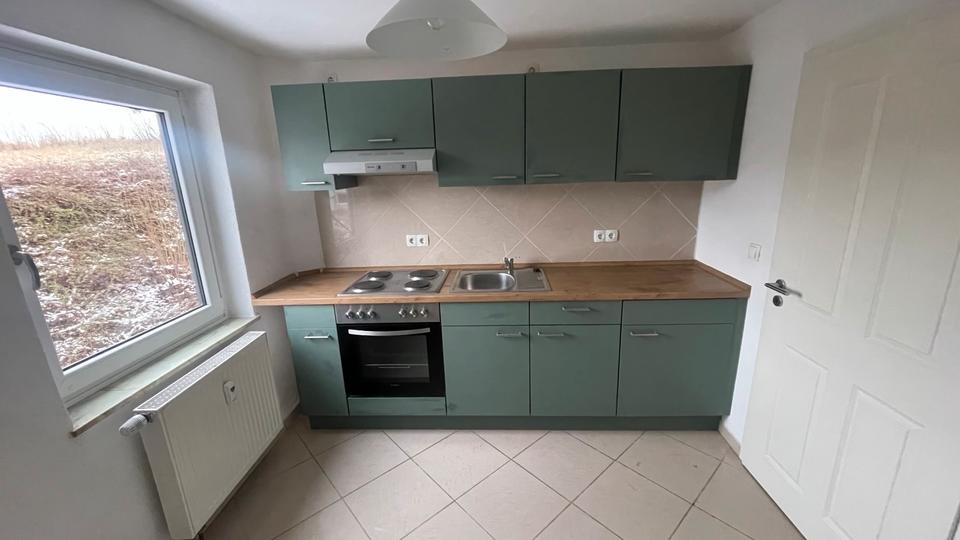 Erdgeschoßwohnung Großheirath - 3 Zimmer, 74 m&sup2;, 699&euro; | Angebot:25326587