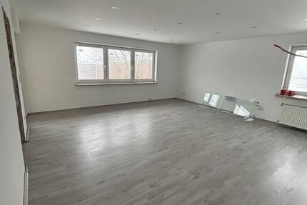 Helle 2-Zimmer Wohnung mit 80m2 Wohnfläche zu vermieten 2 zimmer