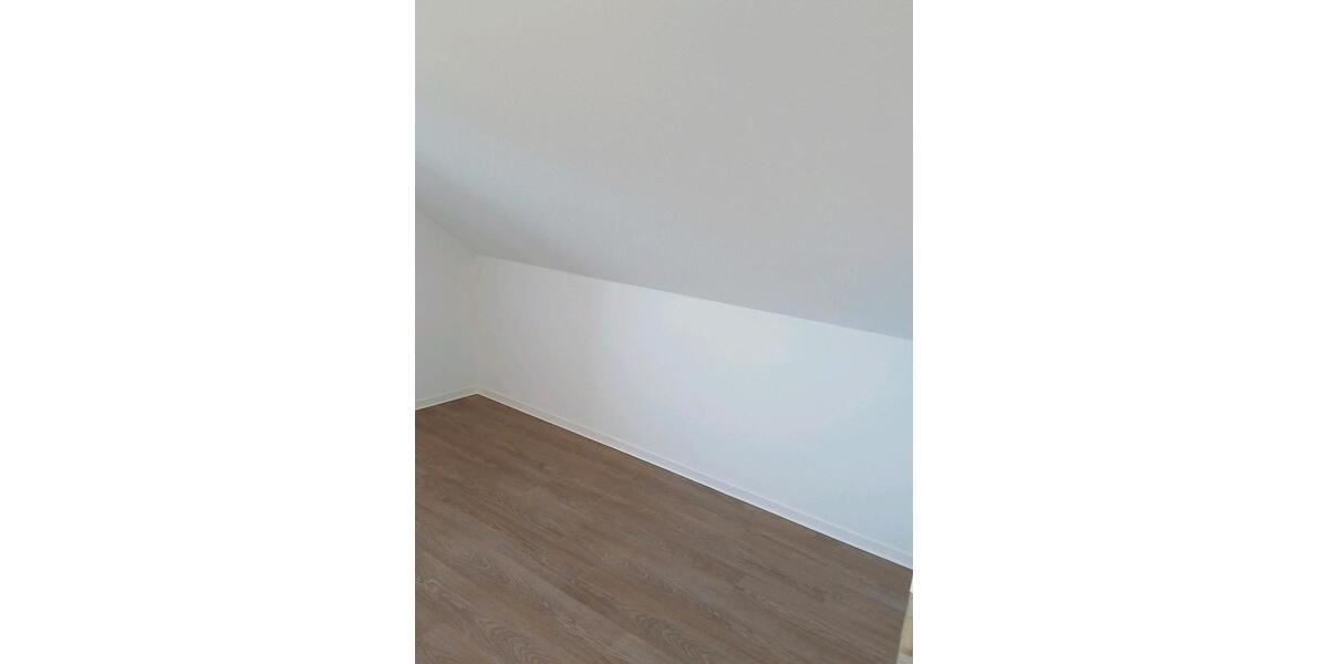 Dachgeschoßwohnung Lorup - 3 Zimmer, 90 m&sup2;, 1.070&euro; | Angebot:26431885