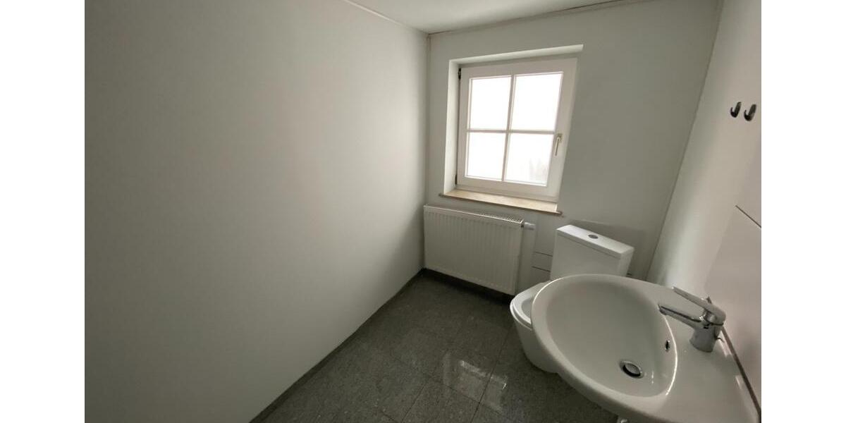 Etagenwohnung Lauingen (Donau) - 2.5 Zimmer, 66 m&sup2;, 710&euro; | Angebot:25961650