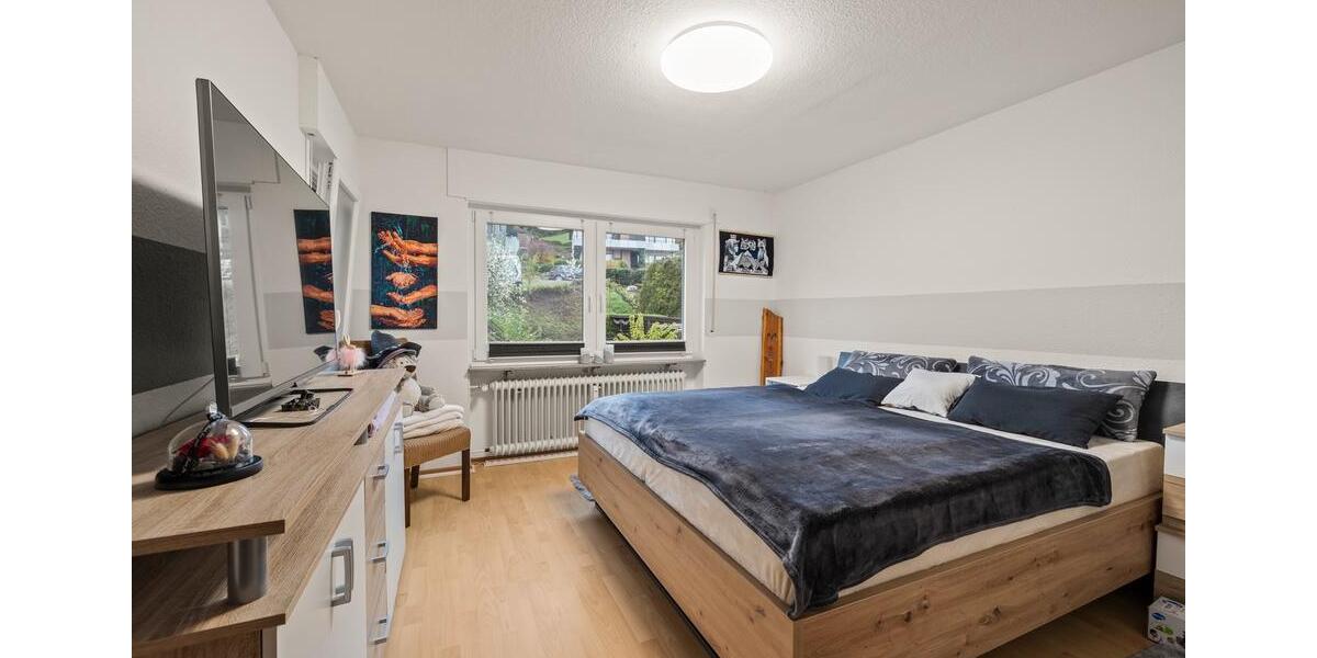 Etagenwohnung Waldshut-Tiengen Tiengen - 4 Zimmer, 108 m&sup2;, 1.100&euro; | Angebot:25403666