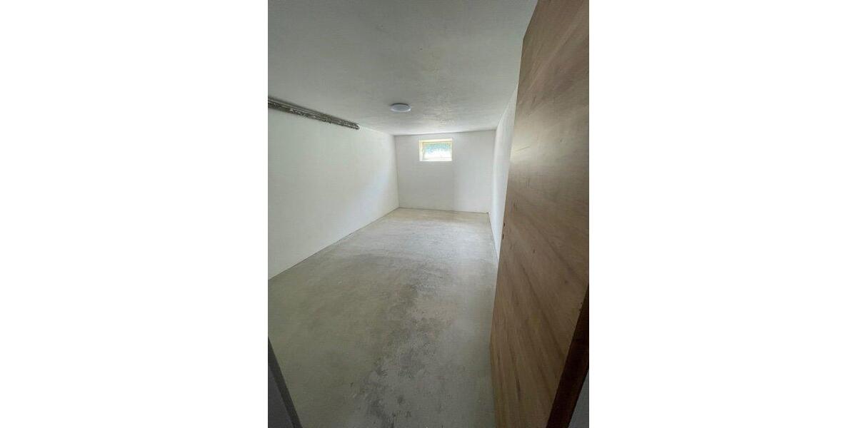 Erdgeschoßwohnung Straubing - 4 Zimmer, 103 m&sup2;, 850&euro; | Angebot:26635417