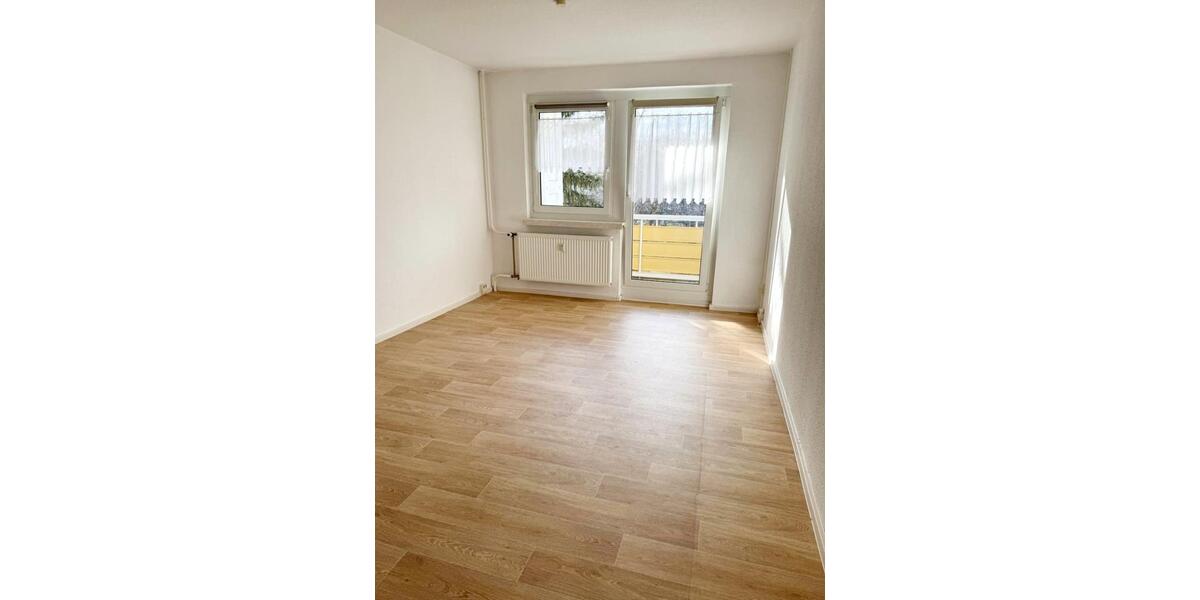 Etagenwohnung Borna - 3 Zimmer, 59 m&sup2;, 288&euro; | Angebot:24946760