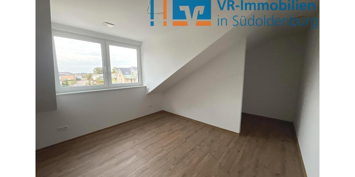 Dachgeschoßwohnung Cloppenburg - 2 Zimmer, 82 m&sup2;, 820&euro; | Angebot:23004689