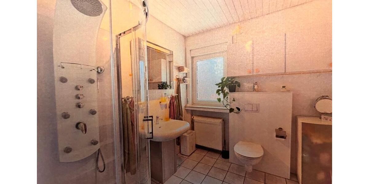 Etagenwohnung Bückeburg - 4 Zimmer, 111 m&sup2;, 850&euro; | Angebot:24842256