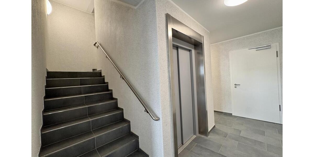 Etagenwohnung Kiel Südfriedhof - 3 Zimmer, 91 m&sup2;, 1.740&euro; | Angebot:26704518