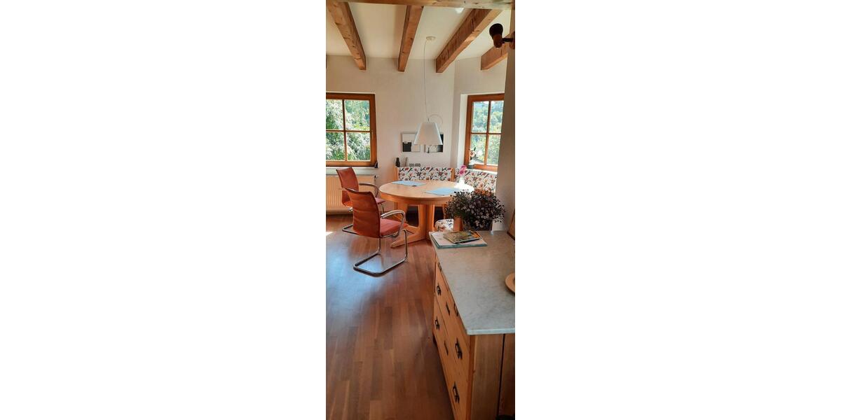 Erdgeschoßwohnung Ammerbuch - 4 Zimmer, 100 m&sup2;, 1.100&euro; | Angebot:26611029