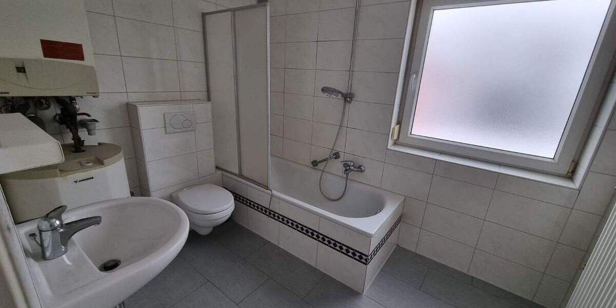 Etagenwohnung Amberg - 3 Zimmer, 70 m&sup2;, 630&euro; | Angebot:26156041