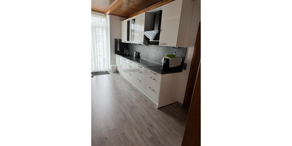 Etagenwohnung Ludwigshafen am Rhein Ludwigshafen-Hemshof - 4 Zimmer, 96 m&sup2;, 1.650&euro; | Angebot:25934719
