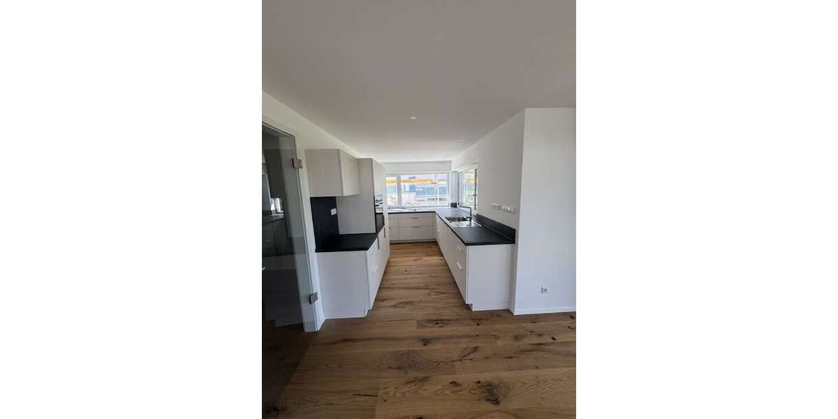 Etagenwohnung Bondorf - 4 Zimmer, 123 m&sup2;, 1.570&euro; | Angebot:26887899
