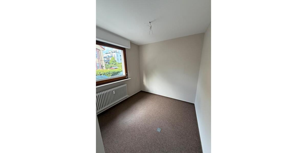 Erdgeschoßwohnung Offenbach am Main Buchrain - 5 Zimmer, 140 m&sup2;, 1.600&euro; | Angebot:26625712