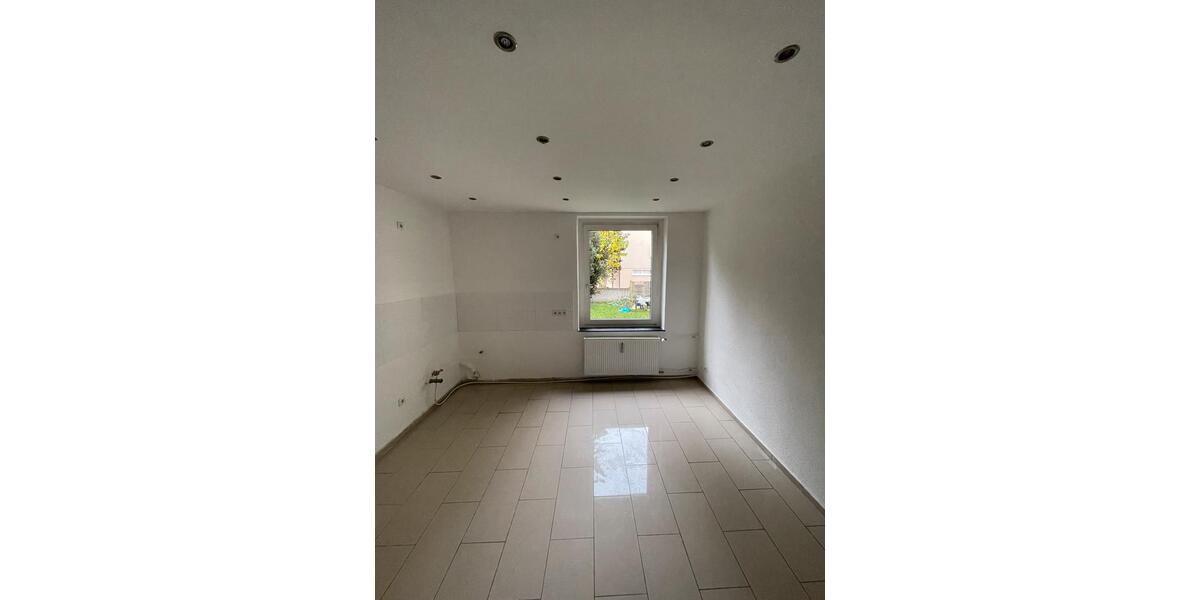 Erdgeschoßwohnung Schwelm - 3 Zimmer, 90 m&sup2;, 1.250&euro; | Angebot:25924150