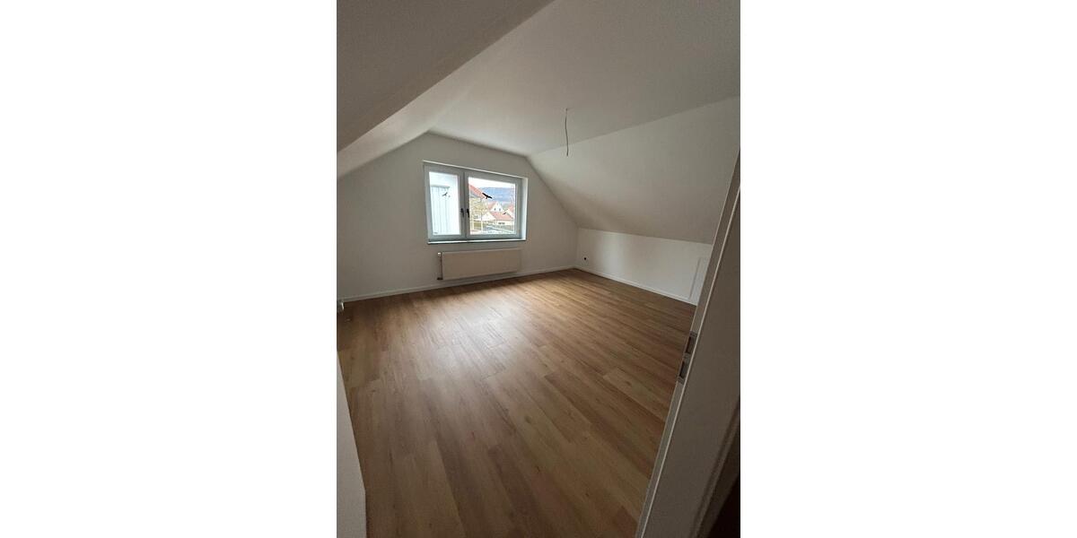 Freistehendes Einfamilienhaus zur Miete - ab sofort! 8 zimmer