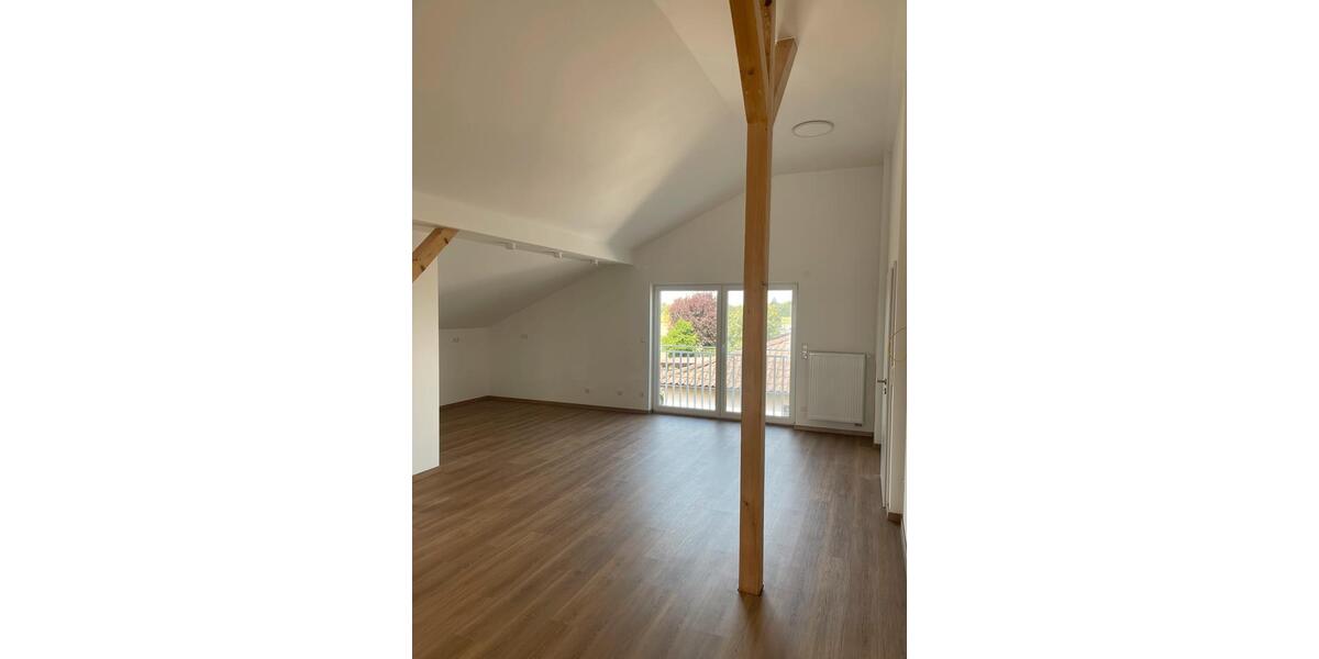 Dachgeschoßwohnung Rheinmünster - 3 Zimmer, 100 m&sup2;, 1.000&euro; | Angebot:26611026