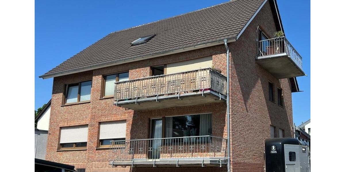 Dachgeschoßwohnung Bornheim - 2.5 Zimmer, 90 m&sup2;, 855&euro; | Angebot:26515567