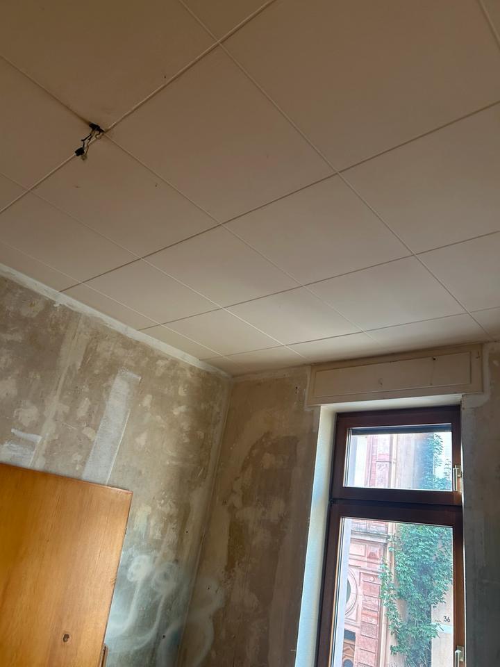 2ZKB Herrensohr - wird aktuell kernsaniert zimmer