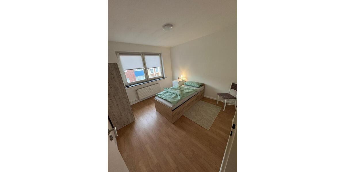 Wohnen auf Zeit Wilhelmshaven Heppens - 50 Zimmer, 300 m&sup2;, 20&euro; | Angebot:26553815