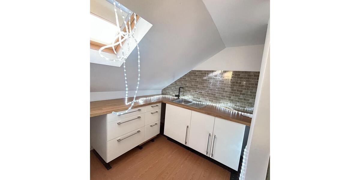 Dachgeschoßwohnung Timmendorfer Strand - 2 Zimmer, 85 m&sup2;, 950&euro; | Angebot:25441856