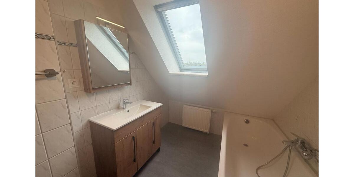 Dachgeschoßwohnung Halberstadt - 3 Zimmer, 78 m&sup2;, 390&euro; | Angebot:26144986