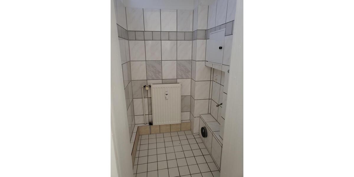 Dachgeschoßwohnung Hecklingen - 4 Zimmer, 80 m&sup2;, 500&euro; | Angebot:24817183
