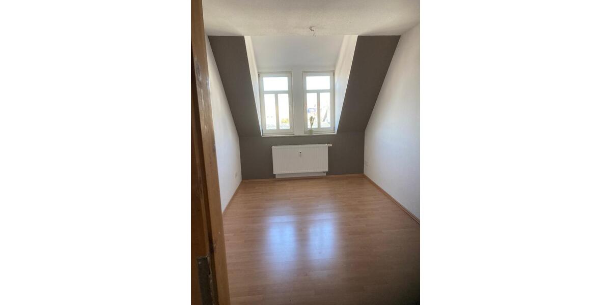 Kleine Dachgeschoßwohnung 1 zimmer