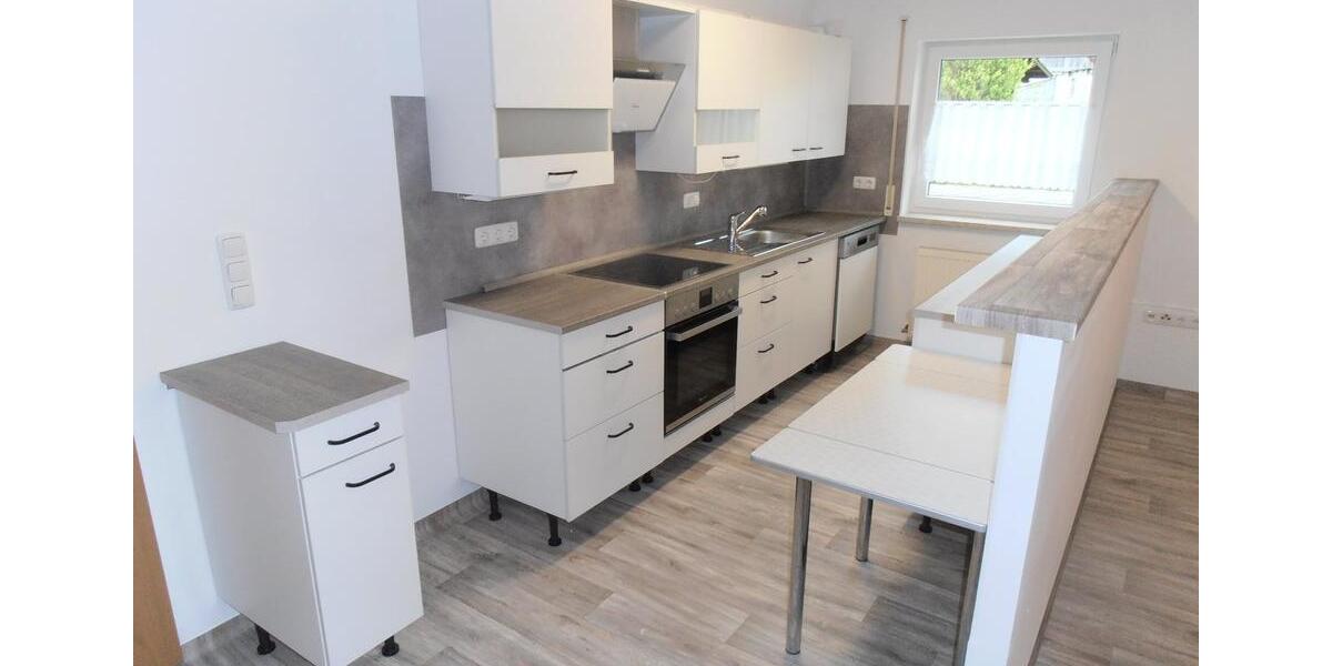 Etagenwohnung Tröstau - 3 Zimmer, 77 m&sup2;, 550&euro; | Angebot:24678395