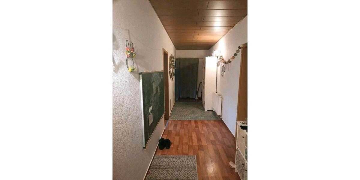 Etagenwohnung Löbau - 4 Zimmer, 105 m&sup2;, 800&euro; | Angebot:26588866