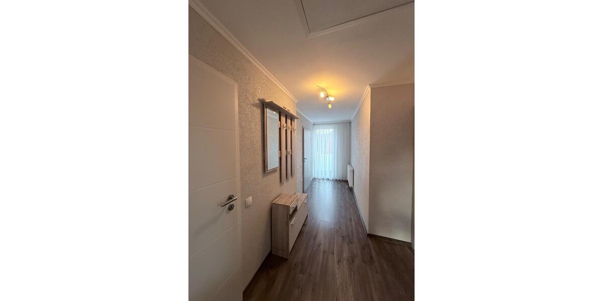 Dachgeschoßwohnung Bebra - 3 Zimmer, 70 m&sup2;, 550&euro; | Angebot:25993289