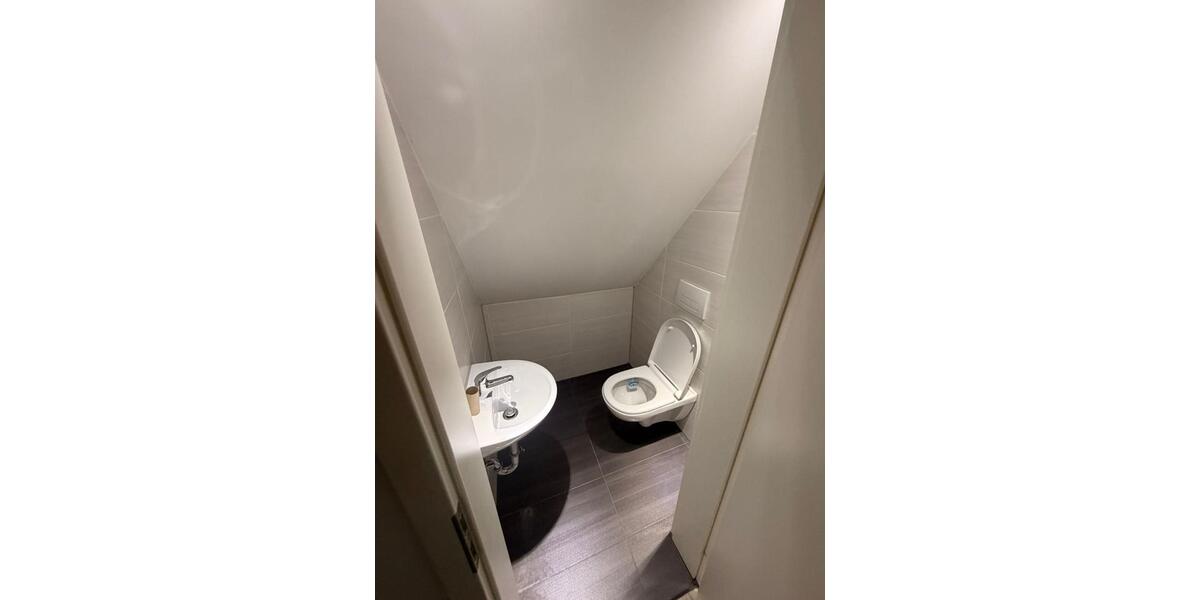 Dachgeschoßwohnung Simmozheim - 4 Zimmer, 94 m&sup2;, 1.000&euro; | Angebot:25755988