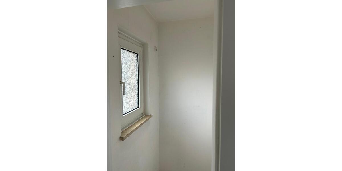 Dachgeschoßwohnung Siegen - 3 Zimmer, 64 m&sup2;, 680&euro; | Angebot:24886251