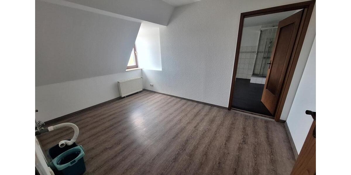 Dachgeschoßwohnung Annaberg-Buchholz Buchholz - 2 Zimmer, 81 m&sup2;, 350&euro; | Angebot:24535097