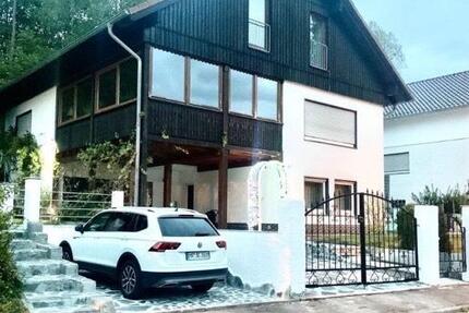 Wohnen auf Zeit Marburg Biegenviertel - 16 Zimmer, 130 m&sup2;, 380&euro; | Angebot:26276748