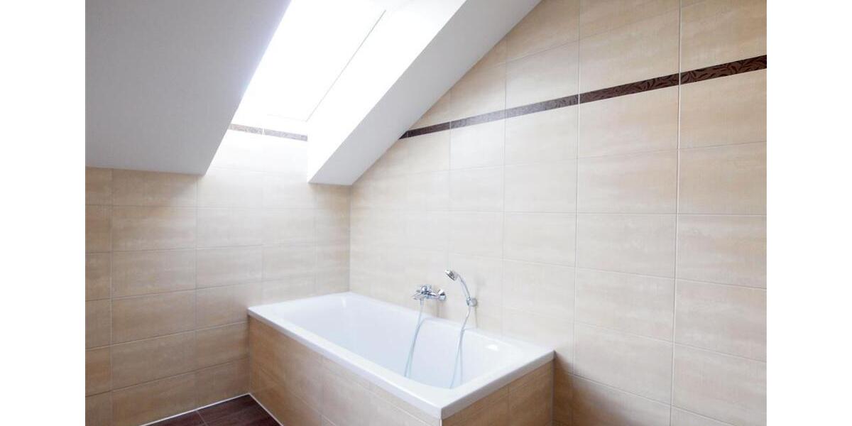 Dachgeschoßwohnung Mittweida - 2 Zimmer, 76 m&sup2;, 550&euro; | Angebot:24598526