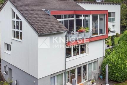 +++ 3439 - Architekten-Penthouse in begehrter Villenlage von GL-Hebborn +++ 4 zimmer