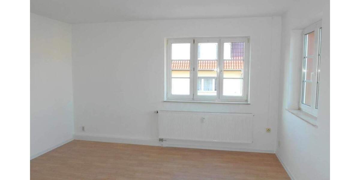 Etagenwohnung Döbeln - 3 Zimmer, 72 m&sup2;, 440&euro; | Angebot:25898672