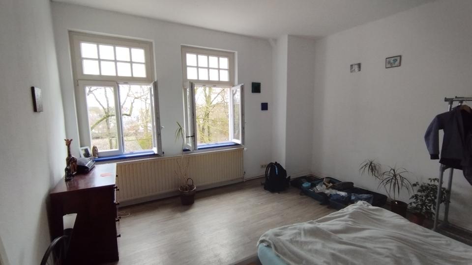 Etagenwohnung Emden - 1 Zimmer, 78 m&sup2;, 290&euro; | Angebot:25607830