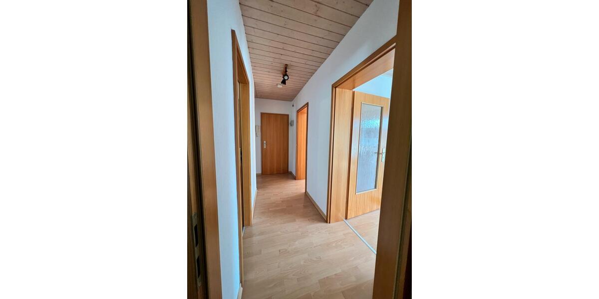 Etagenwohnung Kiel Meimersdorf - 3 Zimmer, 66 m&sup2;, 680&euro; | Angebot:25407364