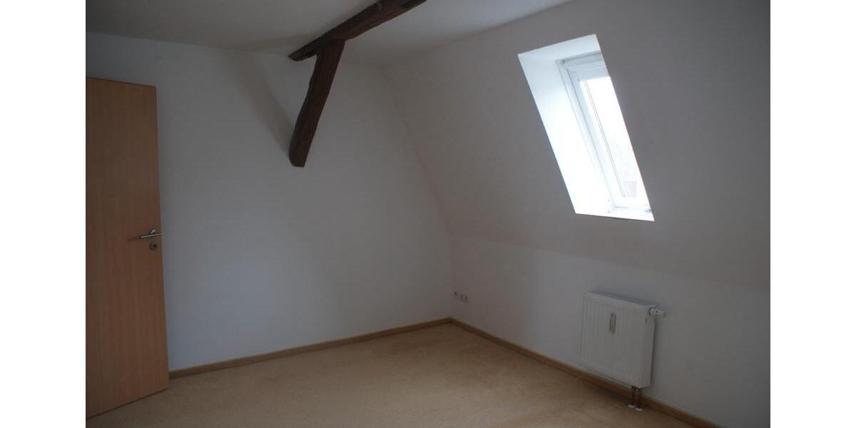 Dachgeschoßwohnung Burg - 2 Zimmer, 58 m&sup2;, 500&euro; | Angebot:25843378
