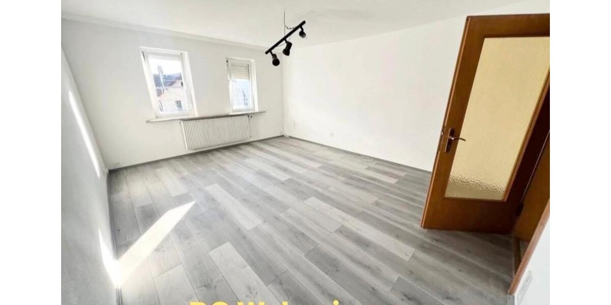 Dachgeschoßwohnung Neustadt bei Coburg - 4.5 Zimmer, 87 m&sup2;, 690&euro; | Angebot:25879216