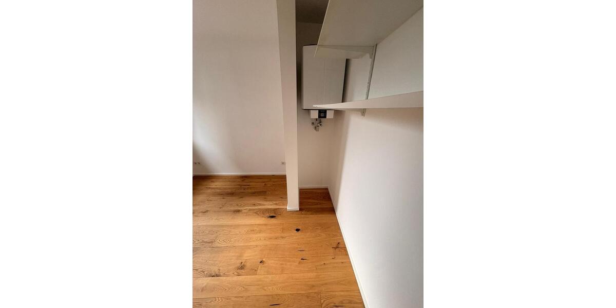 Etagenwohnung Frankfurt am Main Westend Süd - 2 Zimmer, 36 m&sup2;, 1.200&euro; | Angebot:26636429