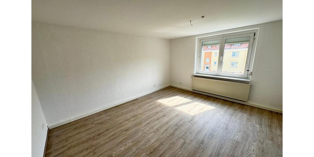 Etagenwohnung Görlitz Biesnitz - 3 Zimmer, 68 m&sup2;, 410&euro; | Angebot:26490346