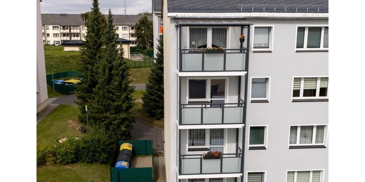 Tolle 3- Raumwohnung mit neuem Balkon 3 zimmer