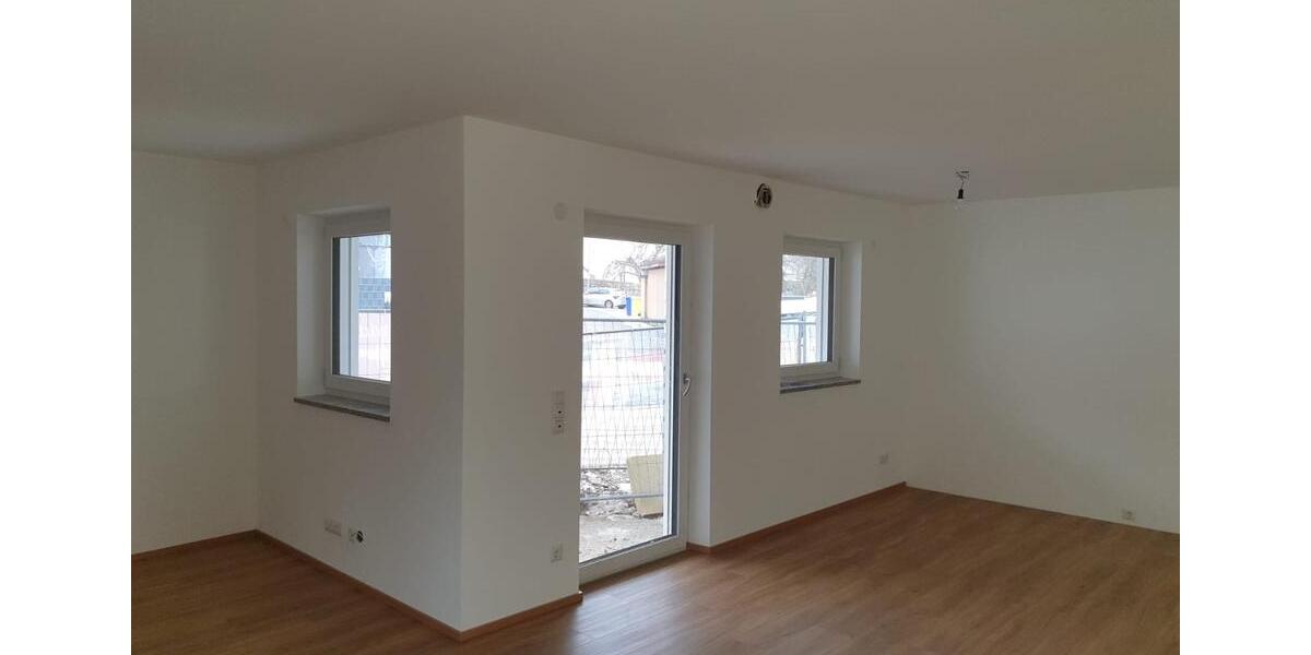 Erdgeschoßwohnung Neuötting - 2 Zimmer, 70 m&sup2;, 1.020&euro; | Angebot:25792194